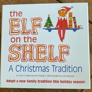 The Elf on the Shelf: Light Skin, Brown Hair, Blue Eyes